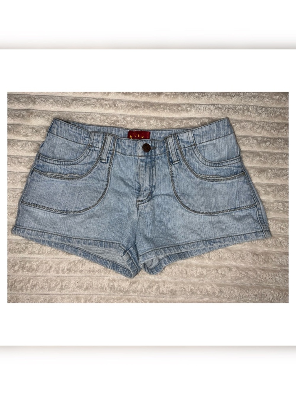 Tilt Y2K Shorts